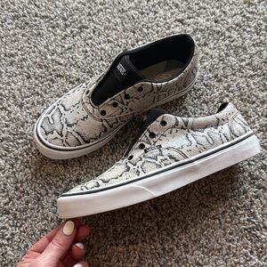 Vans Old Skool Low Top Lace Up Snake Print Sneakers